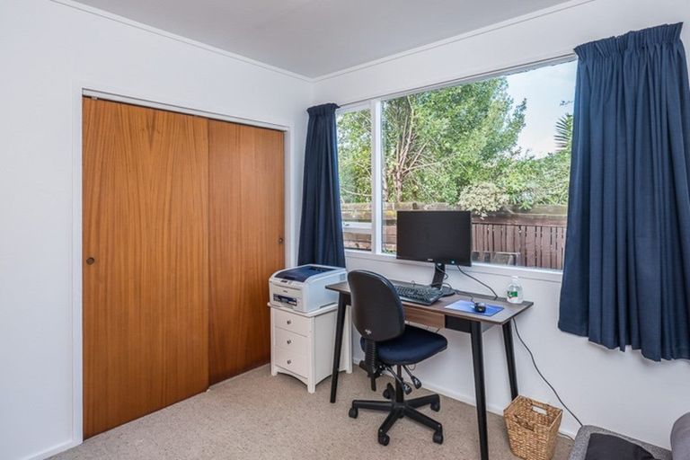 Photo of property in 10b Cypress Grove, Paraparaumu, 5032