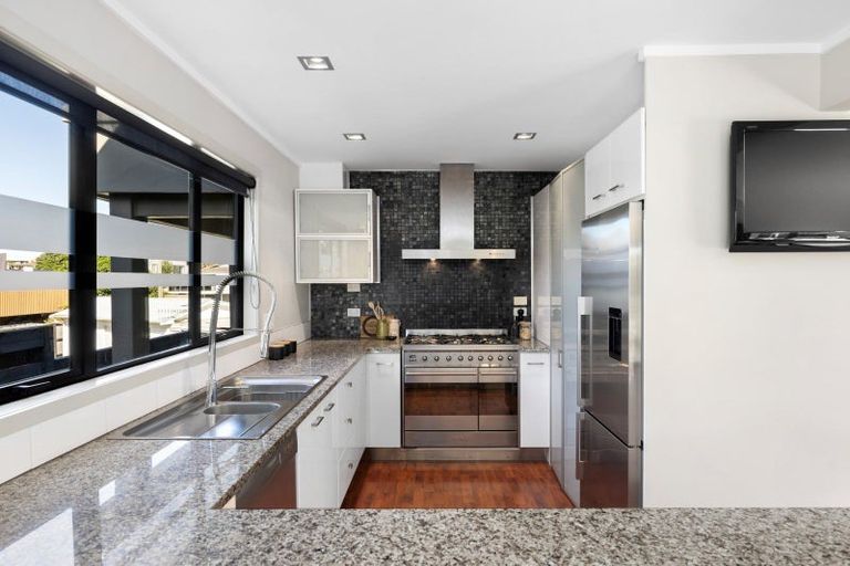 Photo of property in 91 Muricata Avenue, Mount Maunganui, 3116