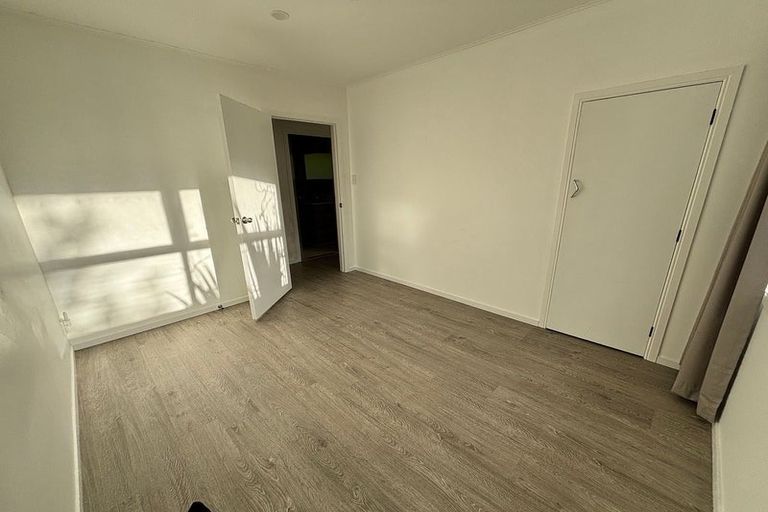 Photo of property in 60 Lynden Avenue, Hillcrest, Auckland, 0627