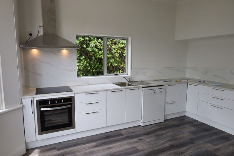 Photo of property in 12 Dickson Street, Macandrew Bay, Dunedin, 9014