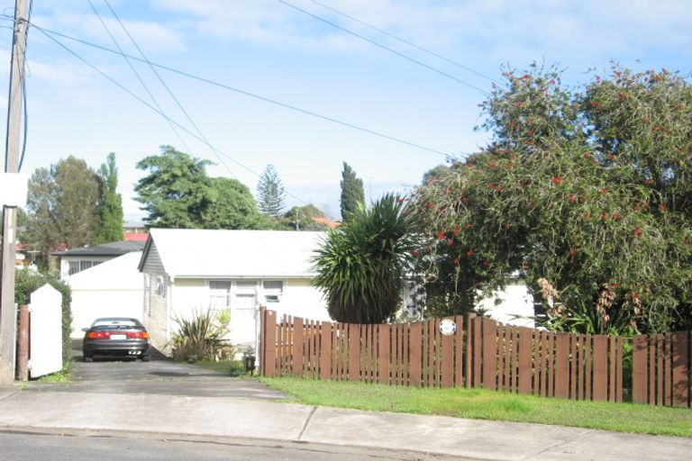 Photo of property in 5 Albertson Place, Manurewa, Auckland, 2102