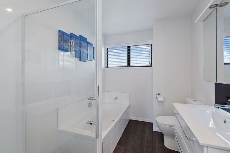 Photo of property in 5 Kohunga Crescent, Bottle Lake, Christchurch, 8083