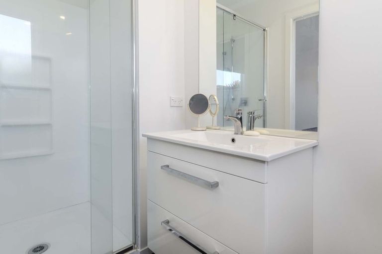 Photo of property in 14 Foley Grove, Pyes Pa, Tauranga, 3110