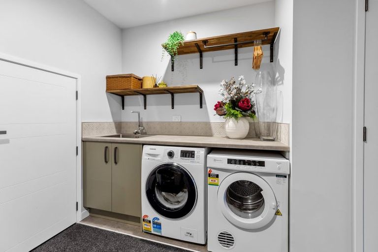 Photo of property in 16 Mearns Way, Ohauiti, Tauranga, 3112