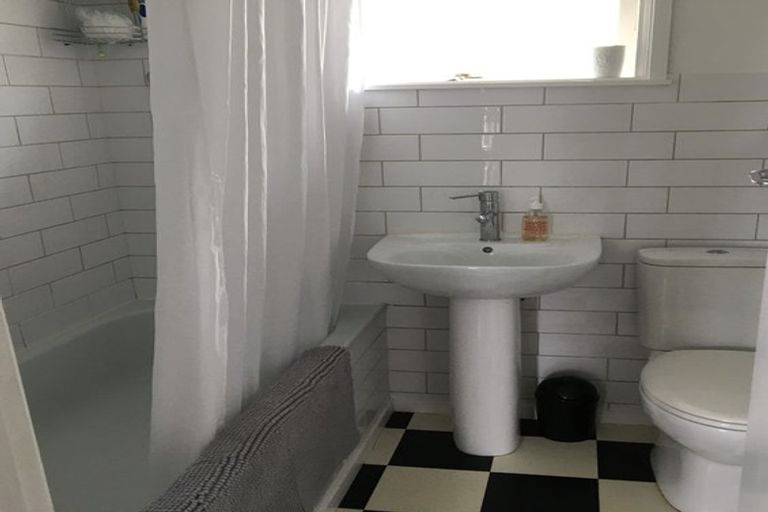 Photo of property in 7/16 Church Street, Devonport, Auckland, 0624