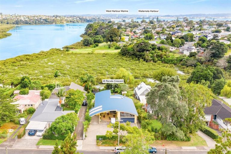 Photo of property in 48 Renata Crescent, Te Atatu Peninsula, Auckland, 0610