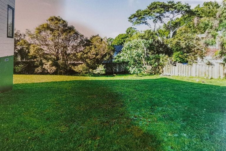 Photo of property in 2/25 Ludlow Terrace, Totara Vale, Auckland, 0627
