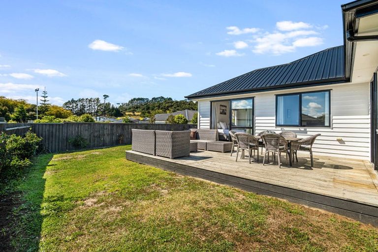 Photo of property in 13 Pukemarino Road, Waimauku, 0812