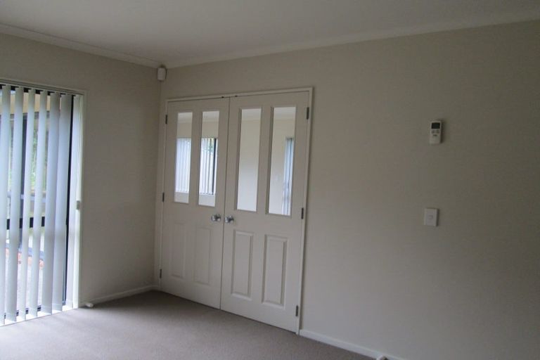 Photo of property in 9 Cascade Way, Paraparaumu, 5032