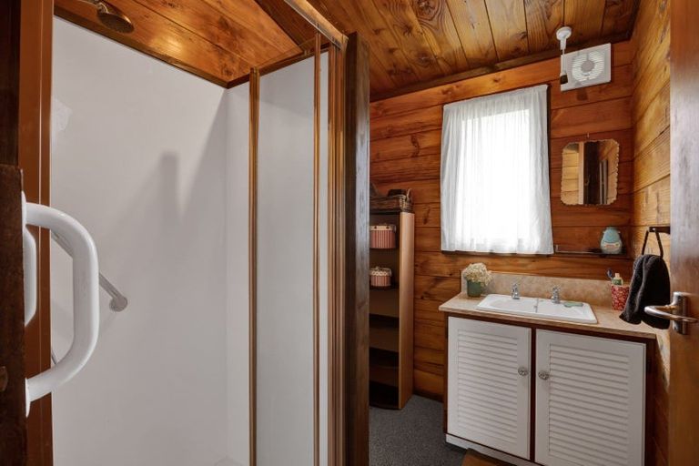 Photo of property in 1 Domett Street, Opunake, 4616