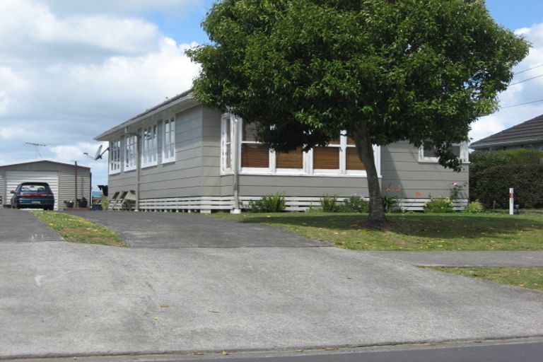 Photo of property in 26 Arimu Road, Papakura, 2110