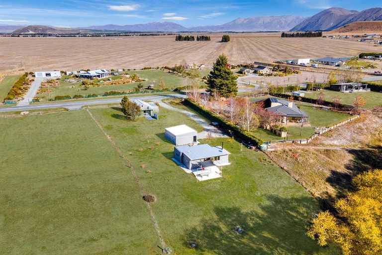 Photo of property in 254 Glen Lyon Road, Twizel, 7901