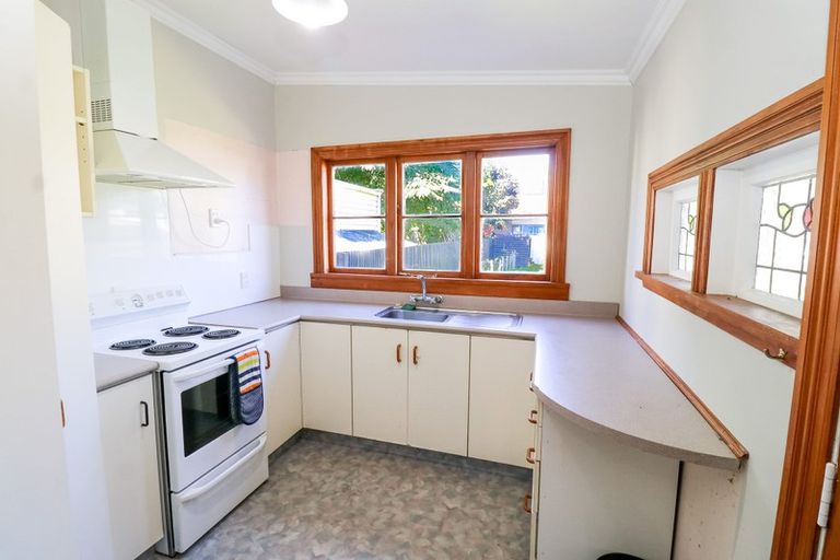 Photo of property in 24 Lombard Street, Palmerston North, 4410