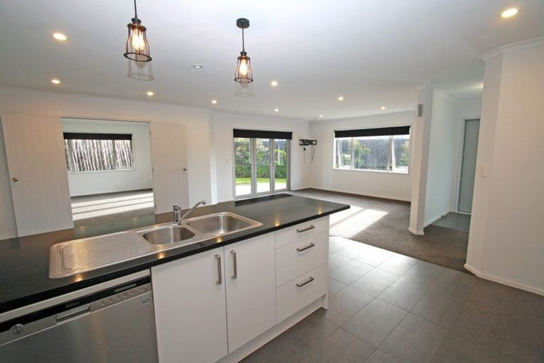 Photo of property in 16e Cyrus Street, Whalers Gate, New Plymouth, 4310