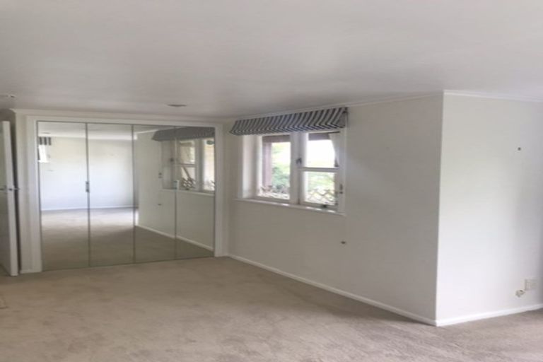 Photo of property in 53 London Road, Korokoro, Lower Hutt, 5012