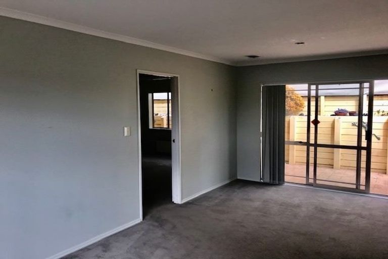 Photo of property in 22 Ruze Vida Drive, Massey, Auckland, 0614