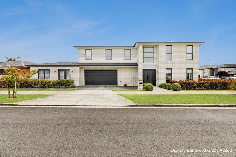 Photo of property in 62 Donegal Park Drive, Flat Bush, Auckland, 2019