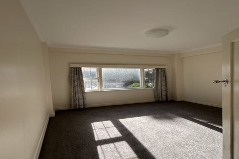 Photo of property in Elms Court Flats, 8/367 The Terrace, Te Aro, Wellington, 6011