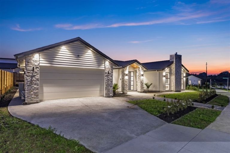 Photo of property in 7 William Blake Way, Riverhead, 0820