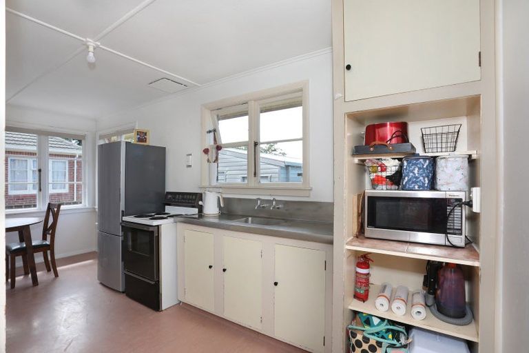 Photo of property in 86 Rangiora Avenue, Roslyn, Palmerston North, 4414