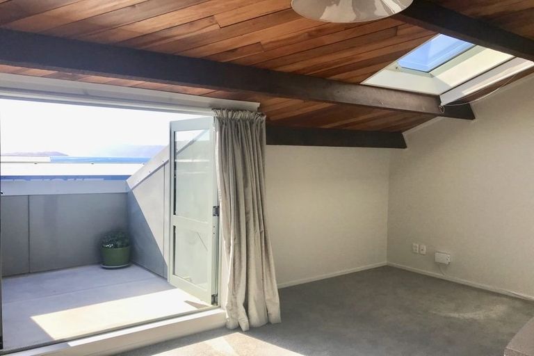 Photo of property in Metro Apartments, 20/220 Thorndon Quay, Pipitea, Wellington, 6011