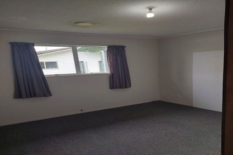 Photo of property in 21 Crescent Court, Melville, Hamilton, 3206
