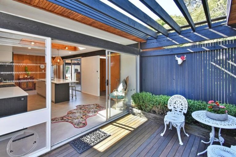 Photo of property in 28 Kahurangi Place, Snells Beach, 0920