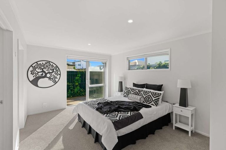 Photo of property in 48 Adams Road South, Pukekohe, 2120
