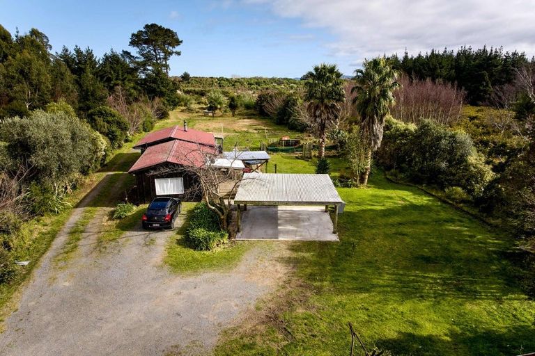 Photo of property in 192 Main Road South, Raumati South, Paraparaumu, 5032