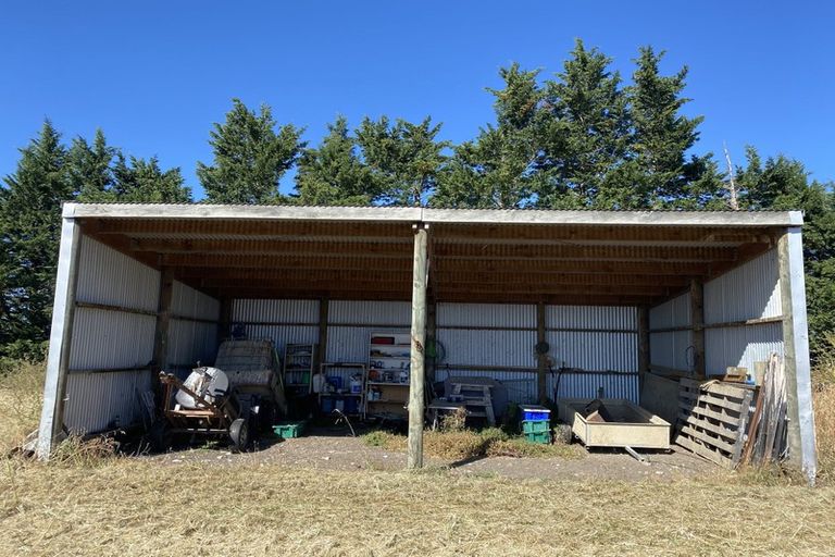 Photo of property in 35 Wiltons Road, West Taratahi, Carterton, 5791