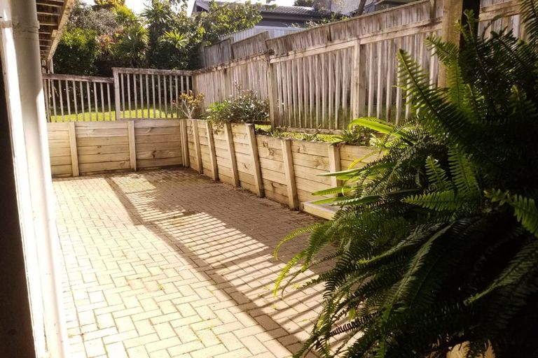 Photo of property in 2 Corric Hill, Torbay, Auckland, 0630