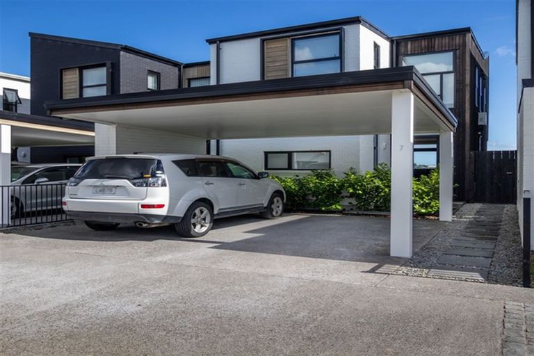 Photo of property in 7 Battalion Drive, Papakura, 2110