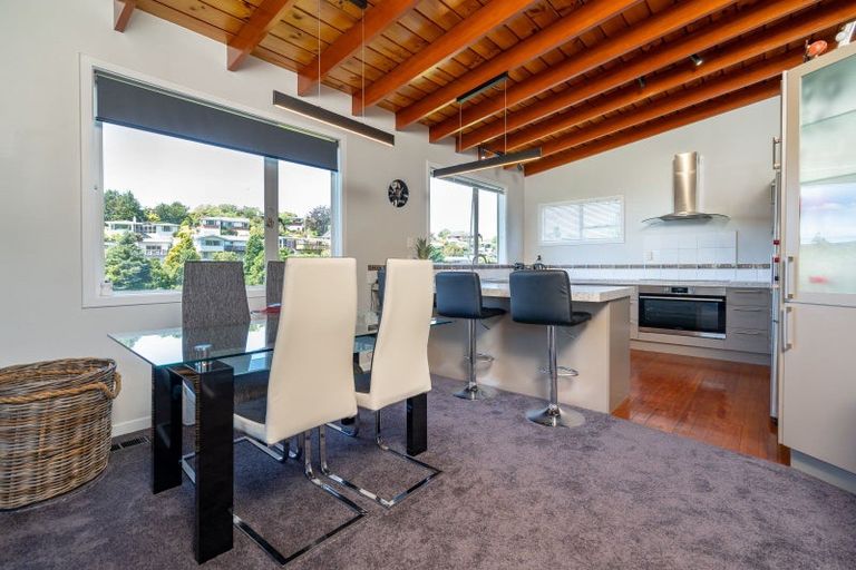 Photo of property in 18 Pioneer Crescent, Helensburgh, Dunedin, 9010