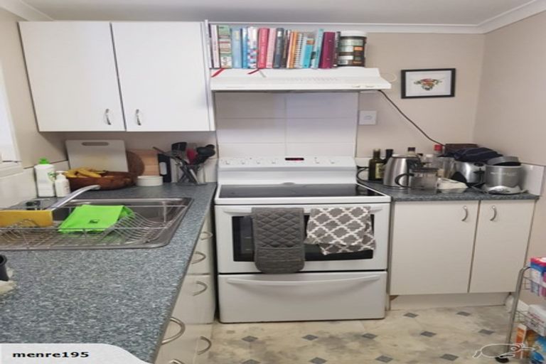 Photo of property in 26 Northland Road, Northland, Wellington, 6012