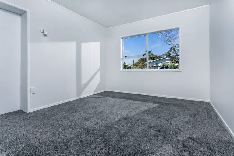 Photo of property in 1/20 Chartwell Avenue, Glenfield, Auckland, 0629