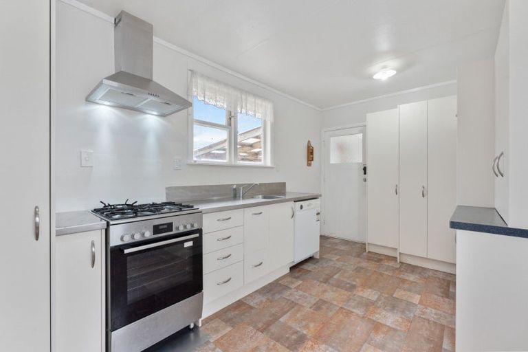 Photo of property in 14 Wilson Crescent, Highbury, Palmerston North, 4412