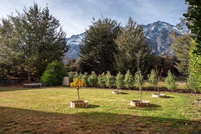 Photo of property in 4 Jackby Court, Jacks Point, Queenstown, 9371