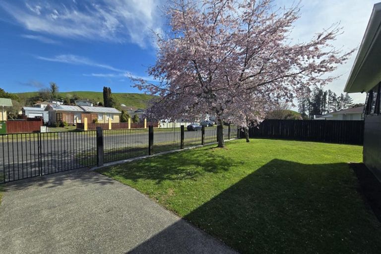 Photo of property in 6 Lingfield Street, Tokoroa, 3420