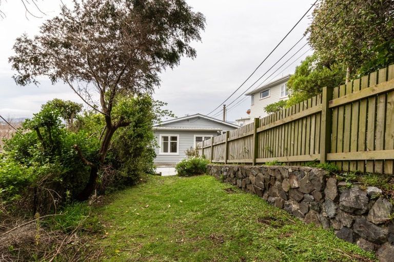 Photo of property in 14 Buckingham Street, Melrose, Wellington, 6023