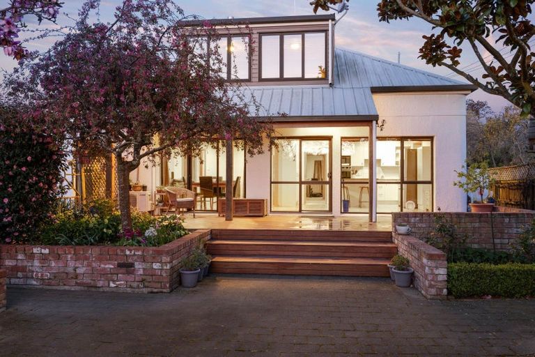 Photo of property in 104 Hunter Terrace, Cashmere, Christchurch, 8022