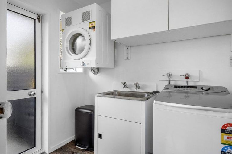 Photo of property in 2/9 Cassidy Place, Belfast, Christchurch, 8051