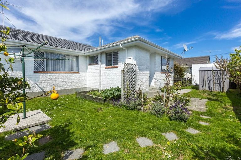 Photo of property in 1/24 Merton Street, Trentham, Upper Hutt, 5018