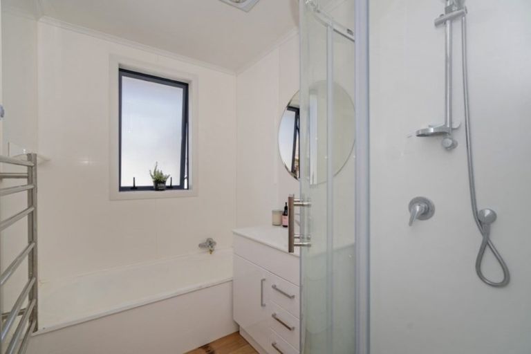 Photo of property in 124 Cook Drive, Whitianga, 3510