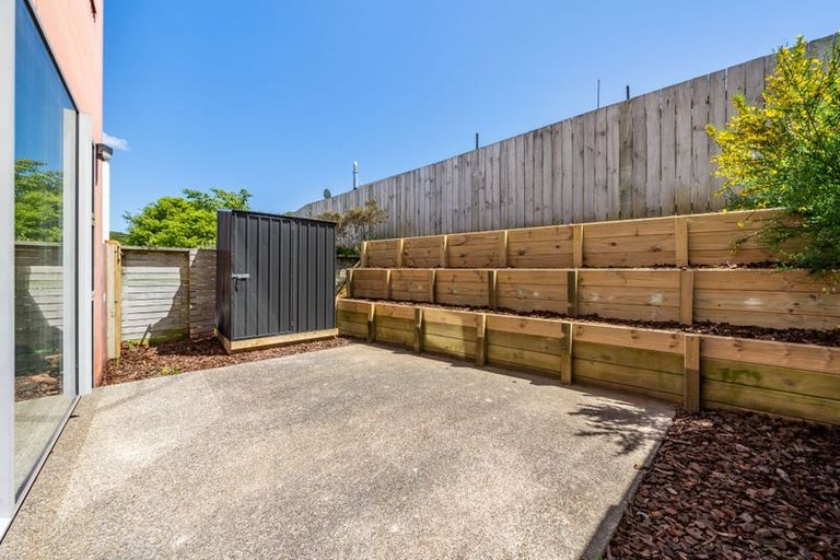 Photo of property in 75 Saddleback Grove, Karori, Wellington, 6012