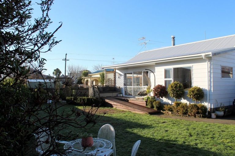 Photo of property in 4 Prince Street, Winton, 9720