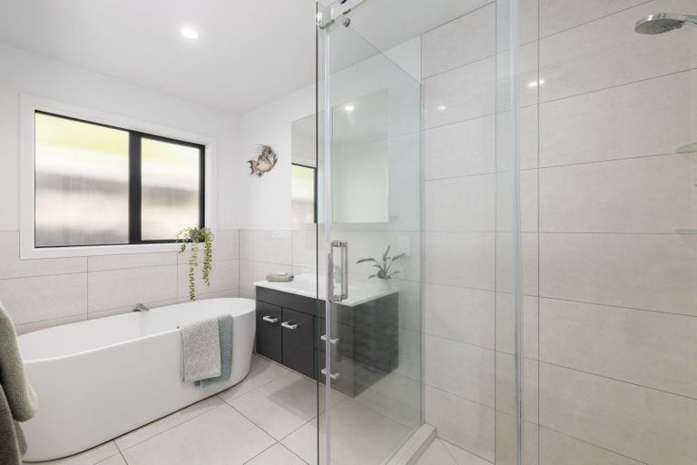 Photo of property in 16 Doris Faigan Lane, Charteris Bay, Lyttelton, 8971