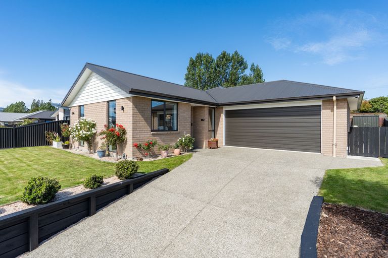 Photo of property in 49 Owhiro Avenue, Mosgiel, 9024