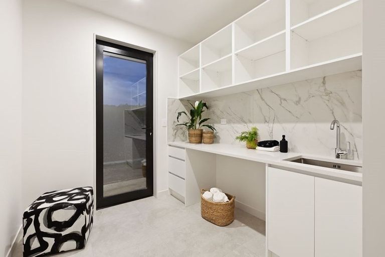 Photo of property in 54 Taha Puke Road, Okura Bush, Albany, 0794