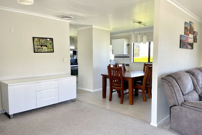 Photo of property in 100 Frobisher Street, Island Bay, Wellington, 6023