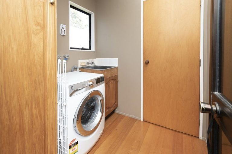 Photo of property in 8 Thurston Place, Bucklands Beach, Auckland, 2012